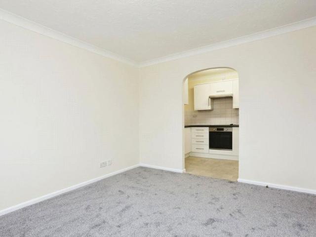 Apartment for rent in Walton, Eastbridge
