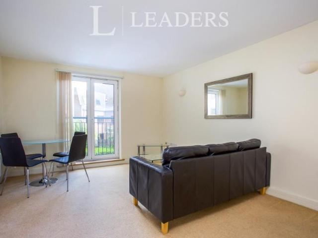 Apartment for rent in Horsell, Woking