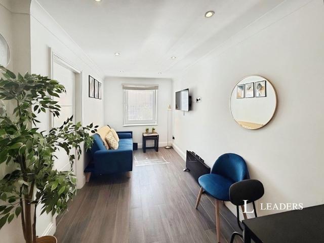Apartment for rent in Round Hill, Brighton