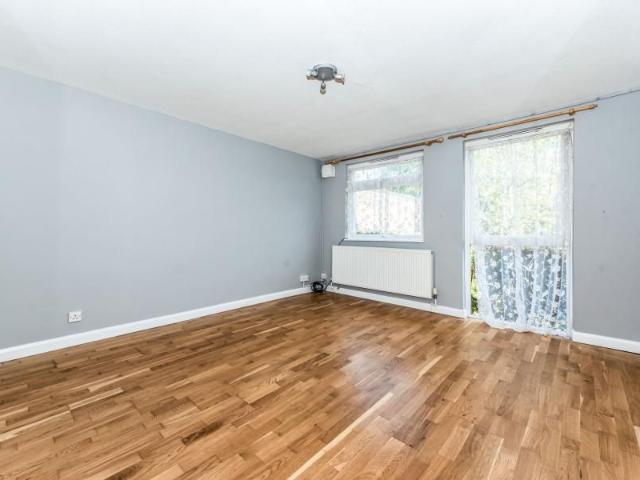 Apartment for rent in Selsdon, Greater London