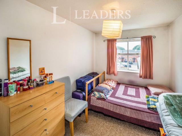 Apartment for rent in Sydenham, Green Close