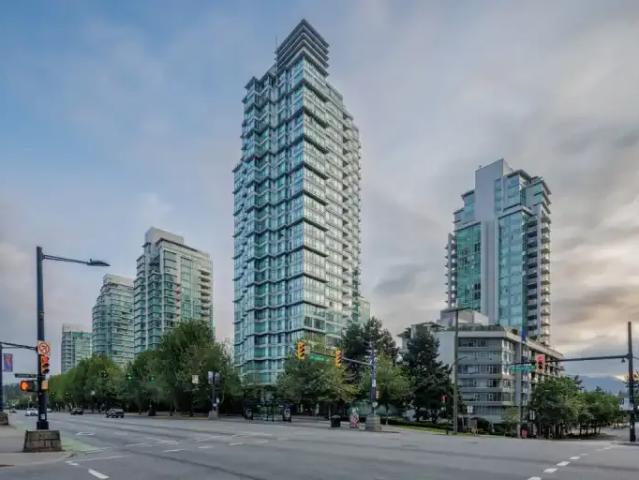 Apartment for rent in Coal Harbour, Vancouver