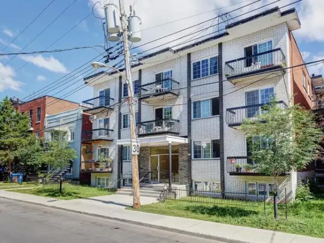 Apartment for rent in St. Leonard's, Quebec