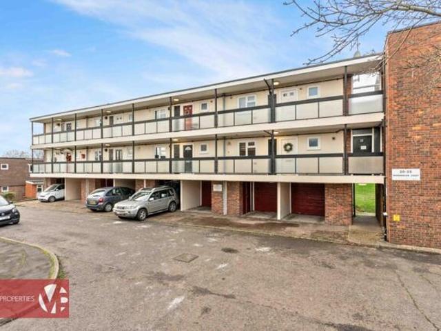 Apartment for sale in Waltham Abbey, Waltham Abbey