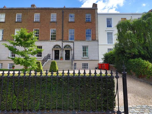 Apartment to rent in Bluebell, North Tipperary