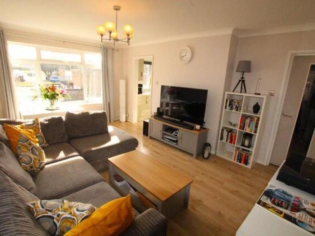 Apartment for sale in South Oxhey, Batchworth