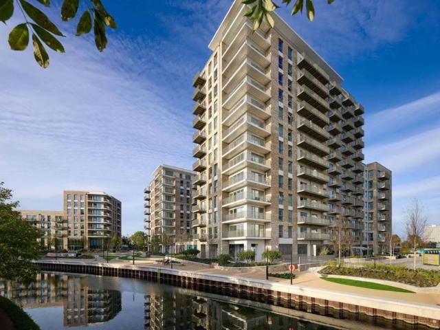 Apartment for sale in Alperton, Greater London