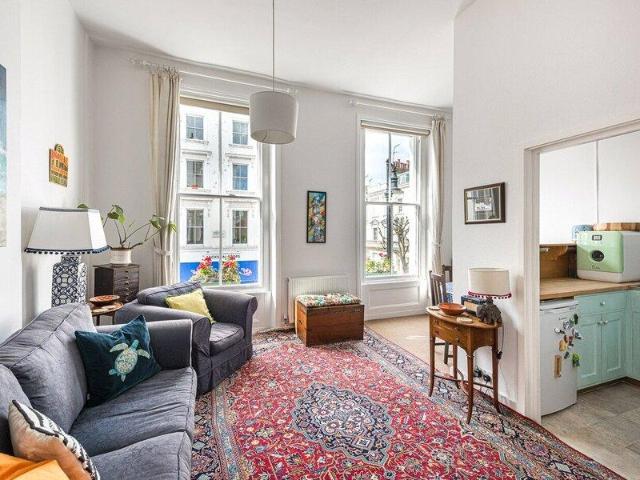 Apartment for sale in Winchester, Hampshire