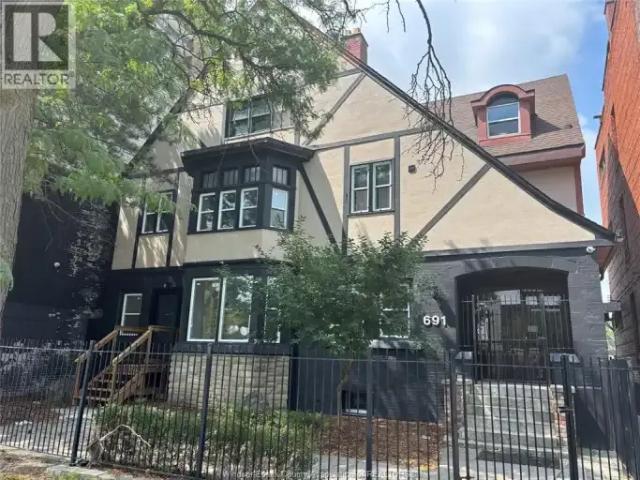 Apartment for rent in City Centre, Windsor