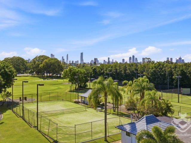 Apartment for rent in Clear Island Waters, Gold Coast City