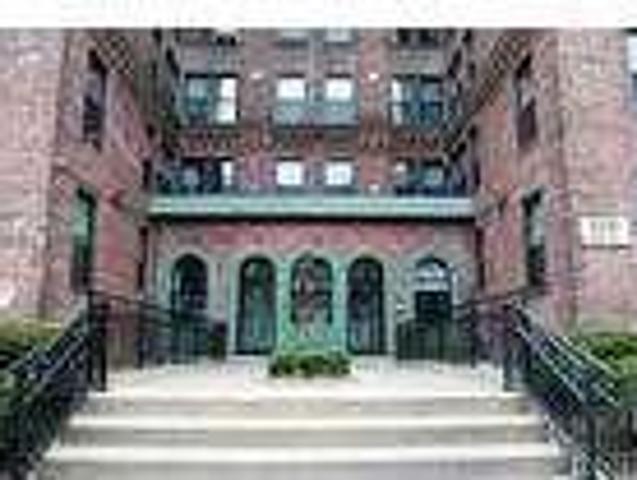 House for rent in Queens, Arverne