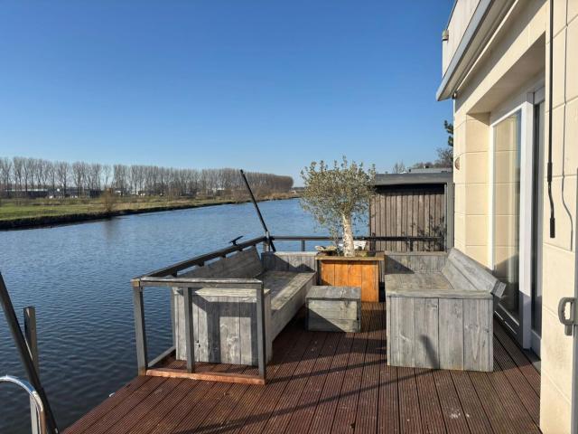 Appartement te huur in Overschie, Rotterdam