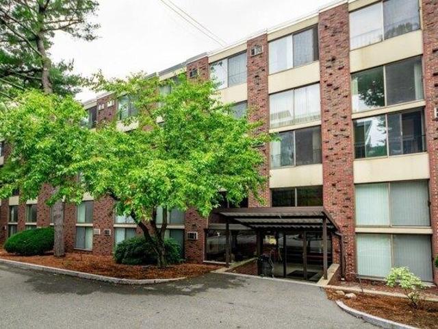 Condo for sale in Arlington, Middlesex County