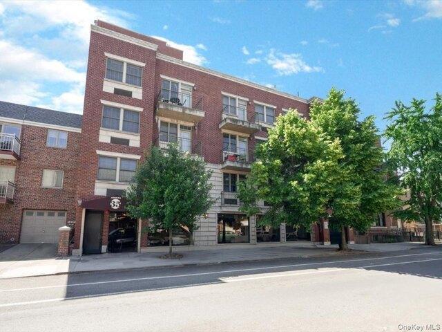 Condo for sale in Queens, Arverne