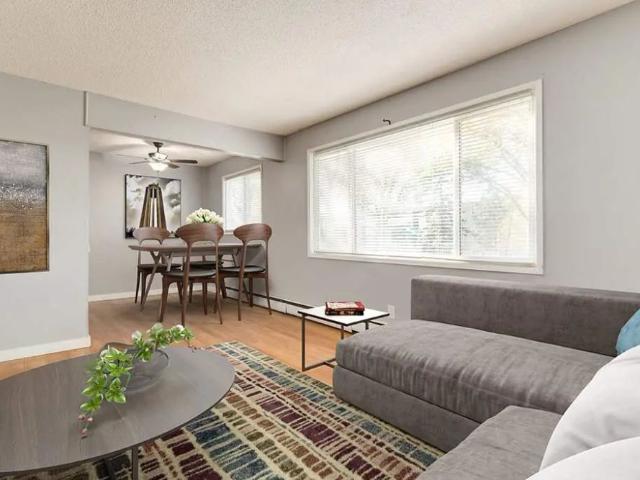 Apartment for rent in Wedgewood, Alberta