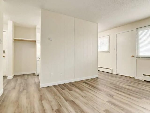 Apartment for rent in Wedgewood, Alberta