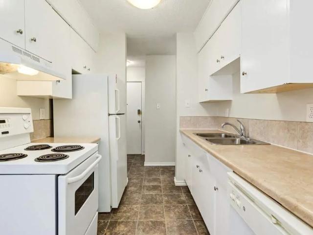 Apartment for rent in Wedgewood, Alberta