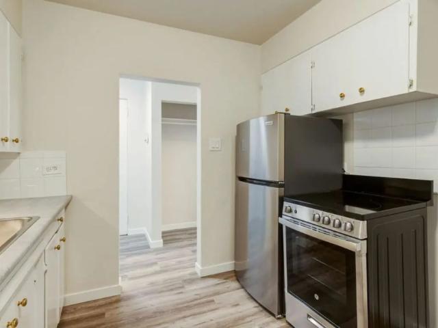 Apartment for rent in Connaught, Calgary