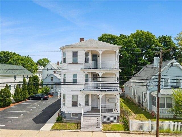 Condo for sale in Bristol, Massachusetts