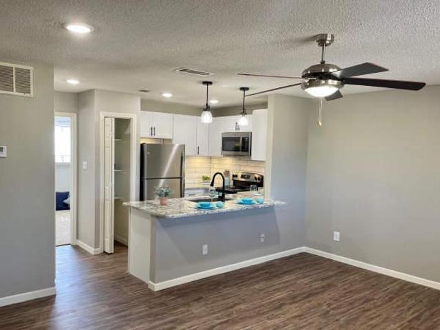 Apartment for rent in St. Elmo, Austin