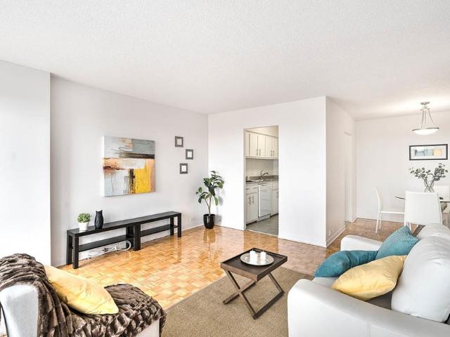 Apartment for rent in Chomedey, Laval (région administrative)