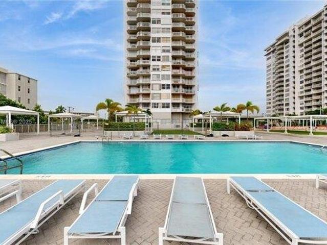 Condo for sale in Aventura, Florida