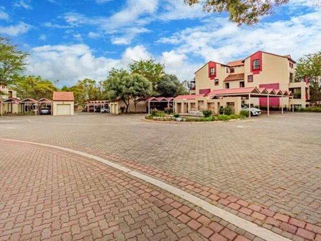Apartment for rent in Waterkloof, Gauteng