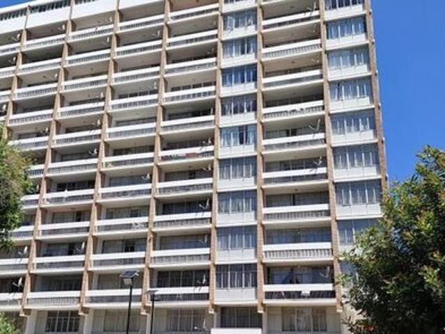 Apartment for rent in Parktown, Johannesburg