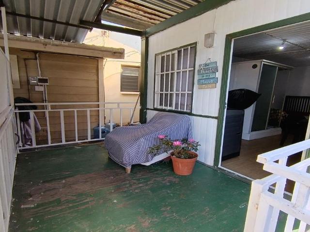 Apartment for rent in Seaview, Kwazulu-natal