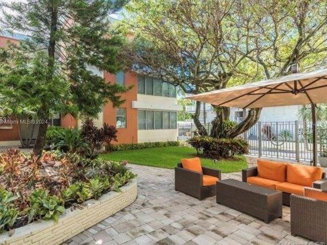Condo for sale in Bal Harbour, Florida