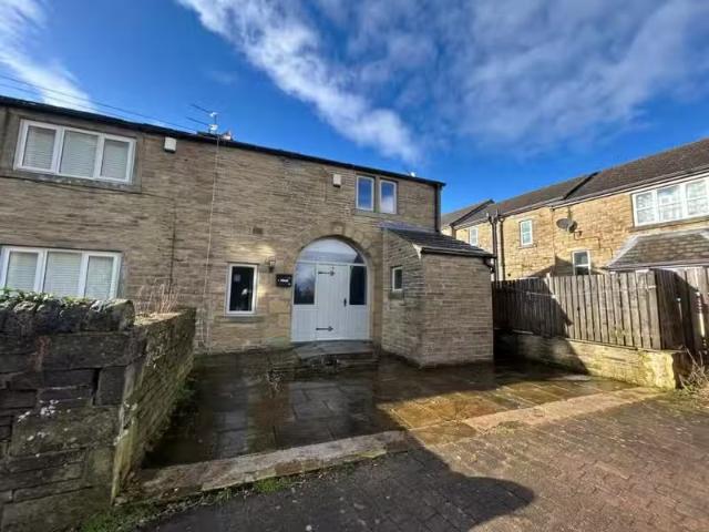 House for rent in Denholme, West Yorkshire