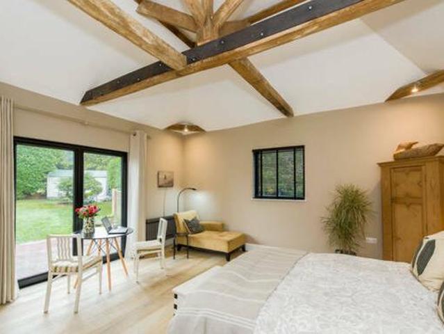 House for rent in Surrey