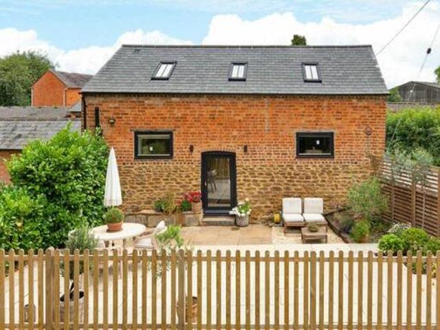 House for sale in Northampton, Northamptonshire