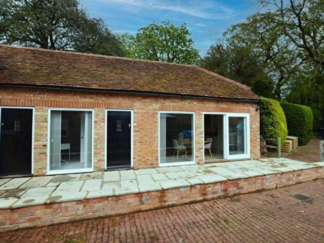 Apartment for rent in Little Crawley
