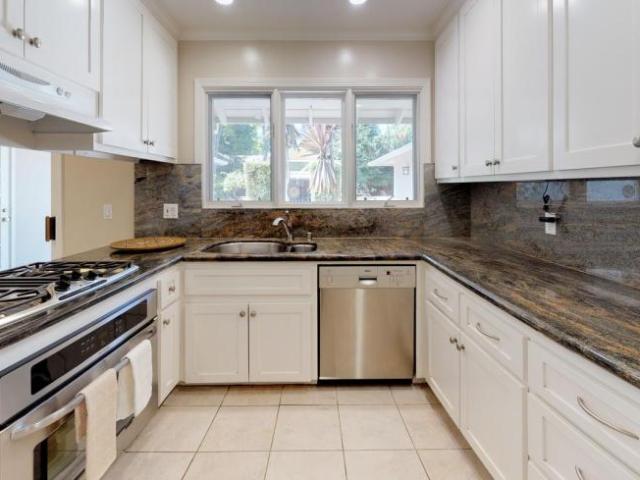 Room for rent in Palo Alto, California