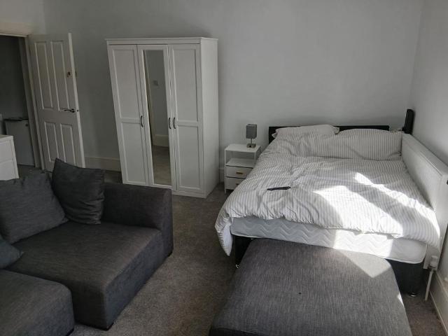 Studio for rent in Old Town, Poole