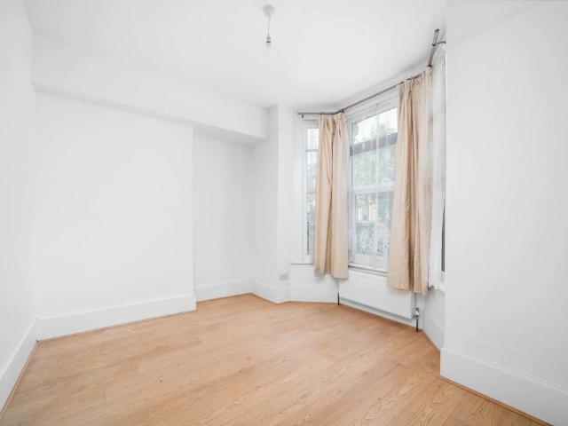 Flat for rent in Cat Hill, Isle Of Man