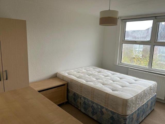 Flat for rent in Stamford Hill, Greater London
