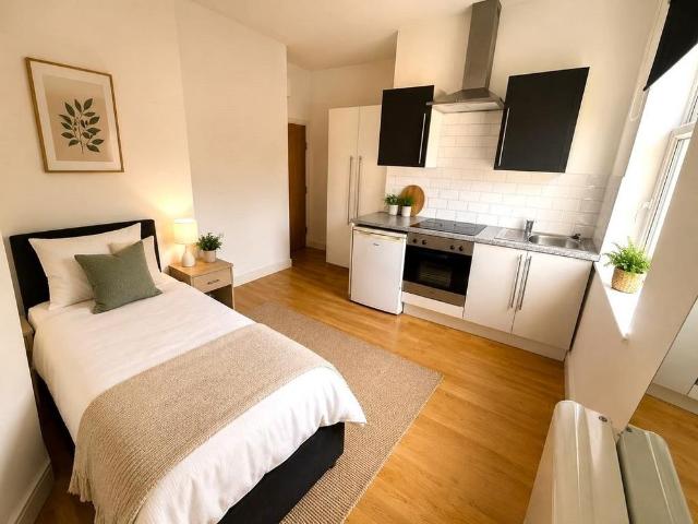 Studio for rent in Aylestone Park, Leicester