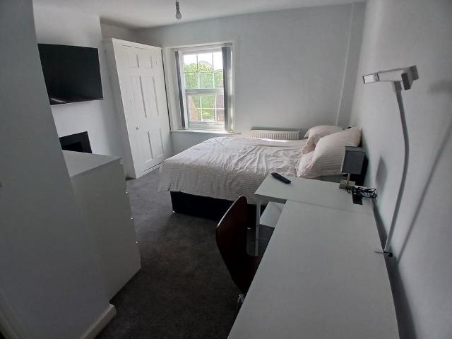 Studio for rent in Old Town, Poole