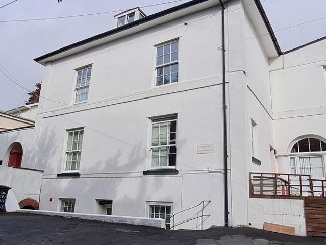 Flat for sale in Oldway, Livermead