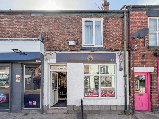 Flat for sale in Hurdsfield, Macclesfield