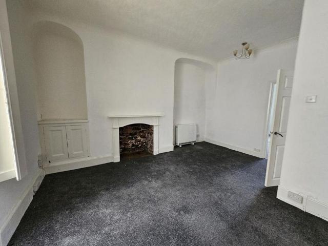 Apartment for rent in Upton, Torquay