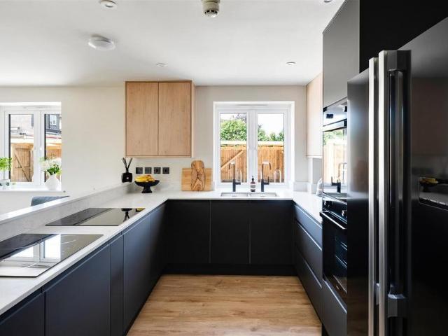 Apartment for rent in Patchway