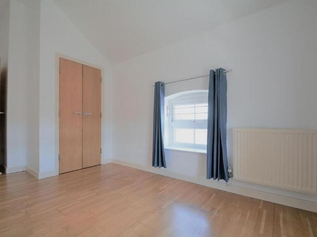 Apartment for rent in Oakfield, Ryde
