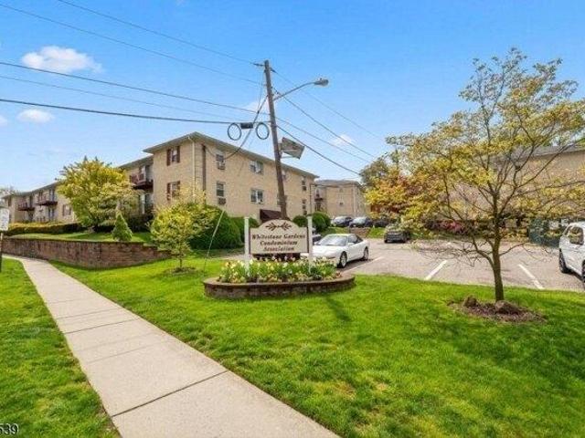 Condo for sale in Bloomfield, New Jersey