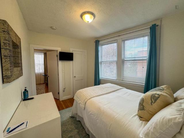 Room for rent in Brookline, Massachusetts