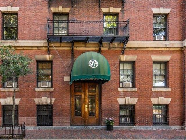 Condo for sale in Beacon Hill, Boston