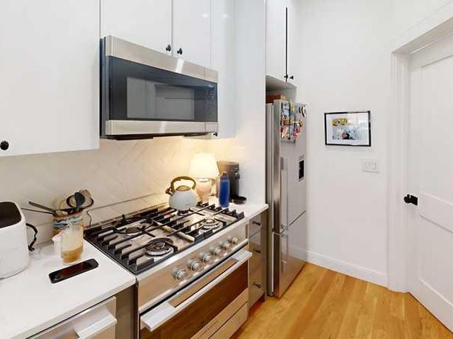 Condo for rent in West Roxbury, Boston