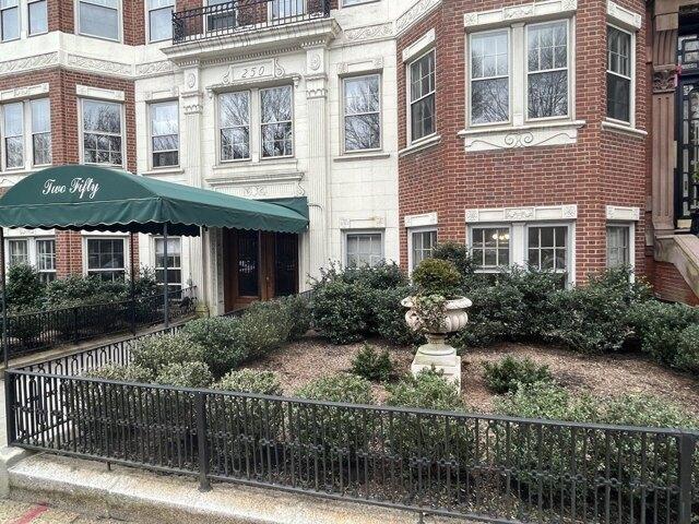 Condo for sale in Boston, Massachusetts